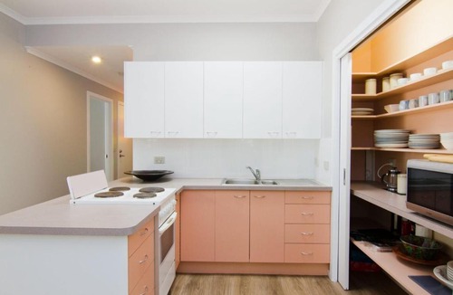 Bright Apartment | Atticus Cottage