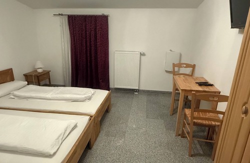 Halstenbek Hotel | Attika Hotel
