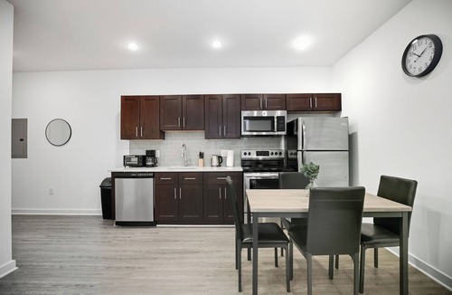 Fairmount Apartment | Attractive 1BR/1BA apartment at Fairmount Square