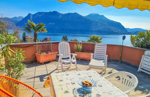 Susello Apartment | Attractive studio with balcony, pool and dream view
