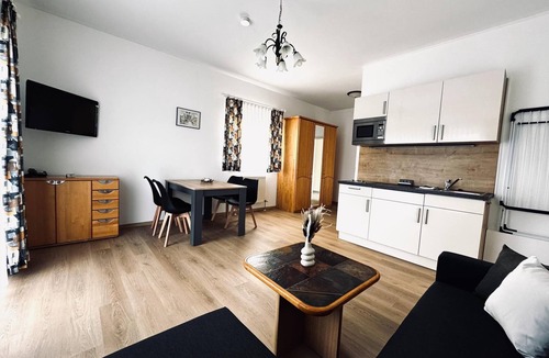 Bad Goegging Apartment | Attractive vacation apartment (40m2) with balcony