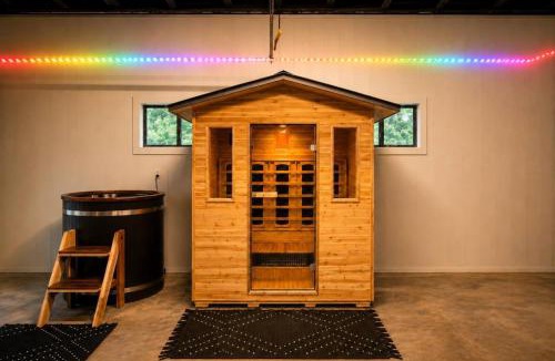Broken Bow Villa | ATV Trail Cabin Sauna Cold Plunge Arcade