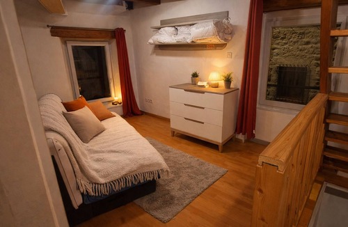 Saint-Julien-Chapteuil House | Atypical triplex - center St Julien Chapteuil - 2P/3P