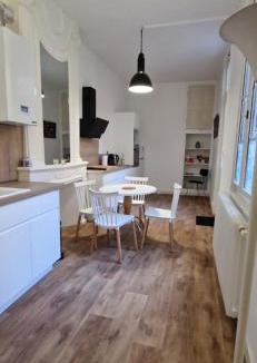 Paroisse Notre-Dame Apartment | Au coin caché