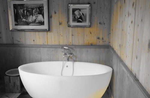 Colleville House | Au Fil de L'eau