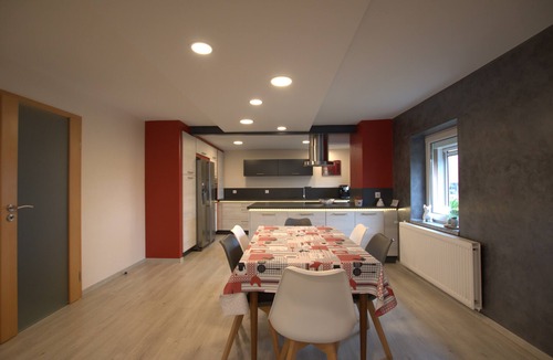 Holving House | Au Jardin Du Levant" gîte with large swimming pool and games room
