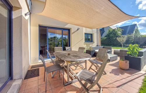 Montreuil-sous-Perouse House | Au Vallon fleuri
