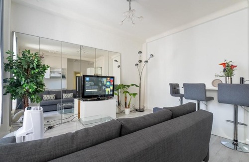 Centre Ville-Gare Apartment | Auber City