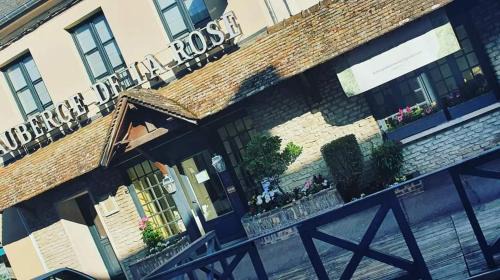 Anet House | Auberge de la rose