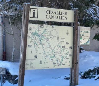 Montgreleix Hotel | Auberge du Cezallier