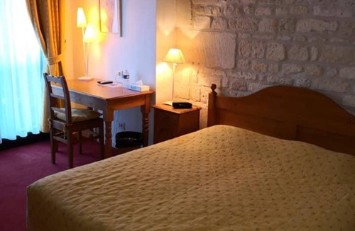 Mello Hotel | Auberge du jeu darc