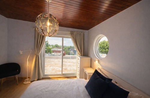 Quartier des Spectacles Hostel | Auberge du Plateau - Hostel
