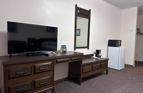 Blind River Hotel | Auberge Eldo Inn