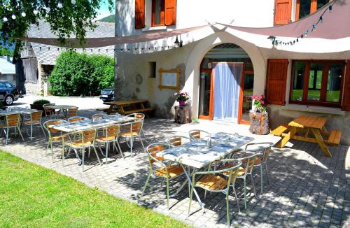 Oz-en-Oisans Hotel | Auberge La Cure