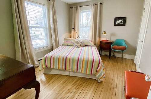 Stanstead Plain House | Auberge Le Sunshine - Café-bistro