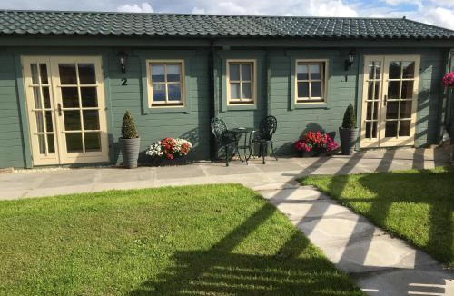 Bargeddie Cabin | Auchenlea lodges
