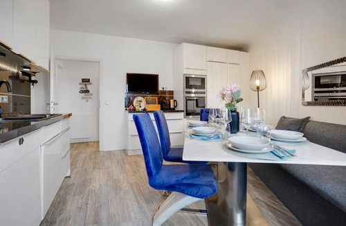 Stadtjagerviertel Apartment | Augsburg: Central | 2 parking | 4 rooms + kitchen | washing machine | Nintendo