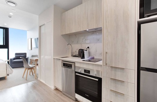 Parnell Apartment | Augustus Hideaway Studio Apt with Air-Con