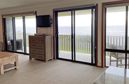 Augusta House | Augusta Beachfront Holiday Home - watch the whales go past or over the road for a swim - Augusta Beachfront Holiday Home