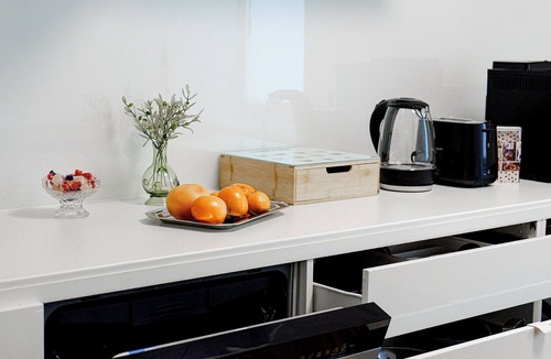 Innenstadt - Sankt Ulrich-Dom Apartment | Augusta Prima Central City Town Hall Appt, for up to 7 Guests Groups and Families