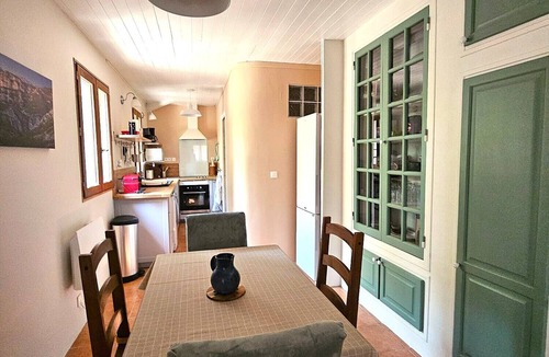 Aups House | Aups - Charming Bas de Villa in the heart of nature