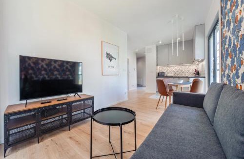 Old Town Apartment | Aura III, Sun & Snow