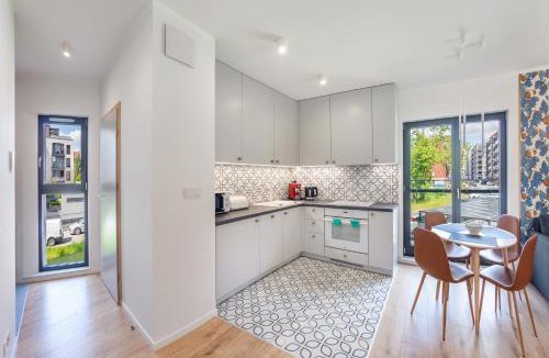Old Town Apartment | Aura III, Sun & Snow