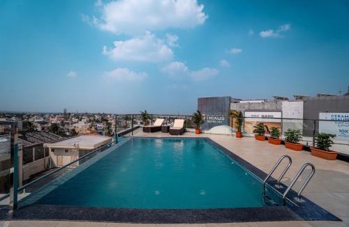 Mysore Hotel | Aura Inn & Suites