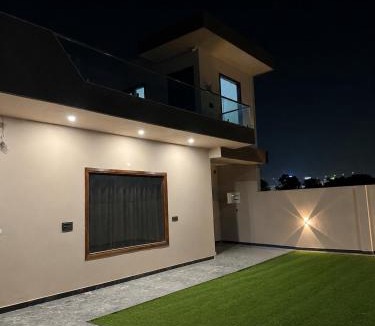 Ghaziabad Villa | Aura Villa