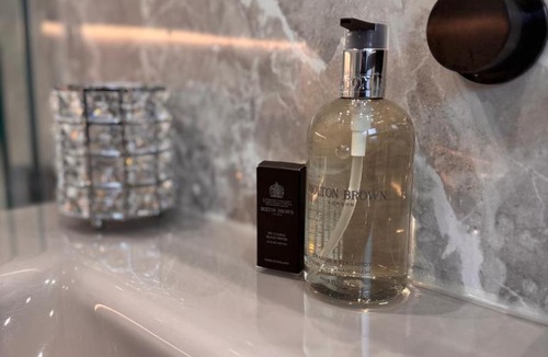 South Bank Apartment | Aurelia Suite