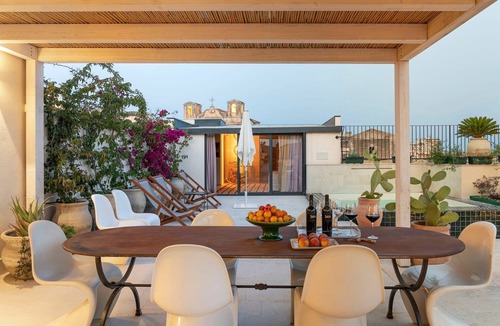 Noto Historic Centre Apartment | Aurispa - Amazig apartment with minipool on the terrace in the historical center of Noto, Sicily