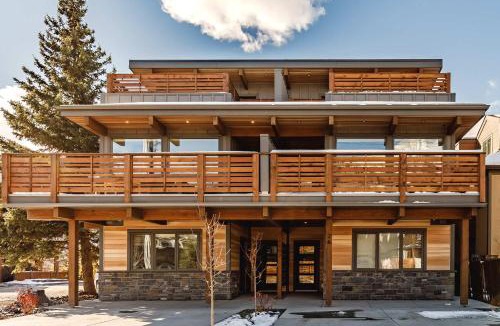 Teepee Town House | Aurora Lights - Luxe Townhouse Private Hot Tub