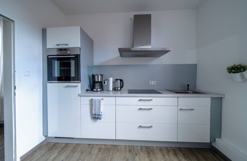 Aldenburg Apartment | Aurora Schaar