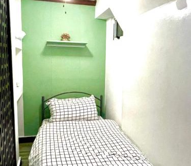 Bonifacio Global City Apartment | Aurum Suite