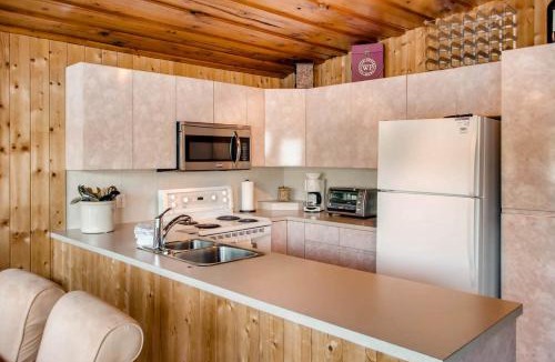 Christina Lake House | Aussie Summer