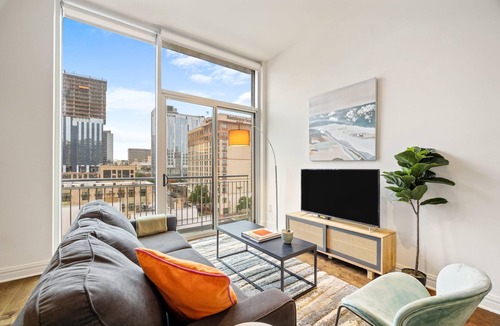Waller Creek District Apartment | Austin | Central 2BD/2BA Apartment