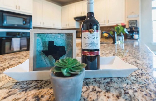 Sunset Valley House | Austin Charm Home by The Key Rentals