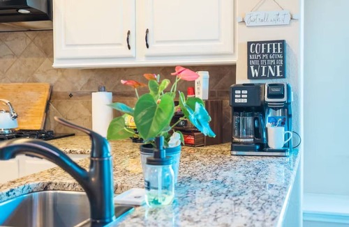 Sunset Valley House | Austin Charm Home by The Key Rentals