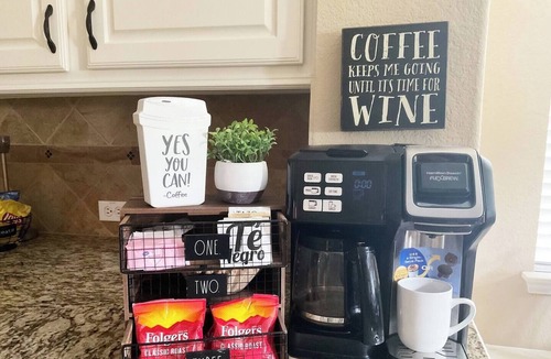 Sunset Valley House | Austin Charm Home by The Key Rentals