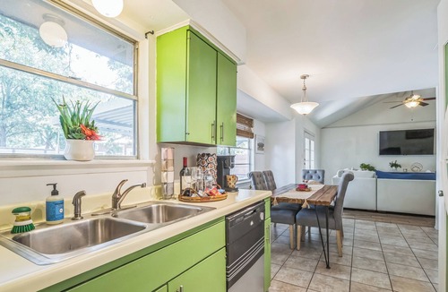 Austin House | Austin Getaway - Barton Creek, Downtown, Airport, Natural Springs Pool