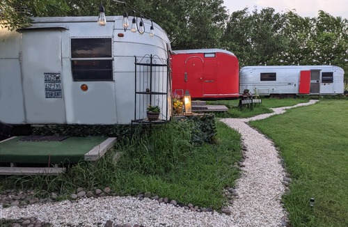 Travis County House | Austin glamping!