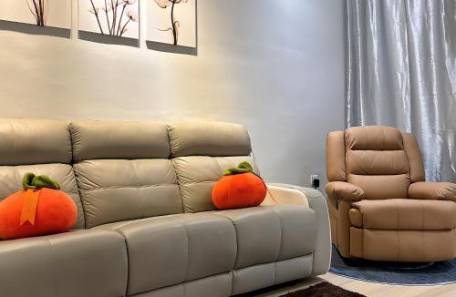Taman Mount Austin House | Austin Landed Honey Nest 10pax by Our Stay