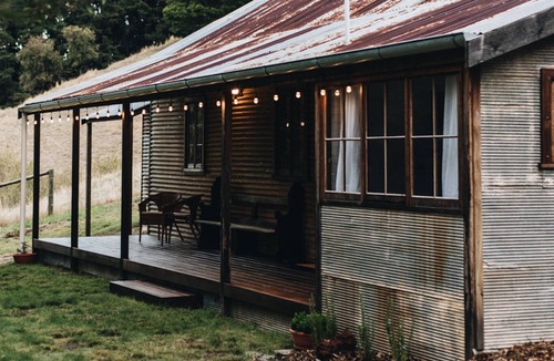 Basket Range House | Australian Heritage Design Stay - Pickers Hut