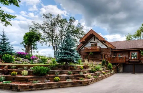 Township of Woolwich House | Austrian Log house