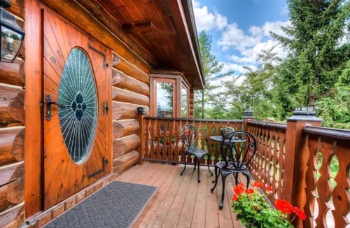 Township of Woolwich House | Austrian Log house