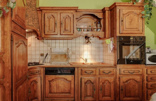 Petit-Palais-et-Cornemps House | Authentic Stay at Château Vieux Mougnac: Organic Vineyard, Saint-Emilion, Wine & Relaxation