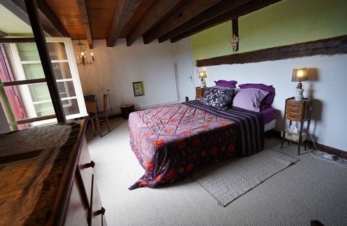 Saint-Germain-des-Pres House | Authentic 19th c Farmhouse with heated pool fiber optic and air conditionné
