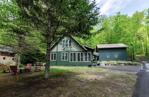 Town of Webb House | Authentic Adirondack Cottage with Fourth Lake Views