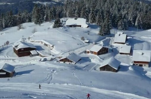 Mieussy Ski Chalet | Authentic alpine chalet in Praz de lys sommand at 1500m on the ski slopes