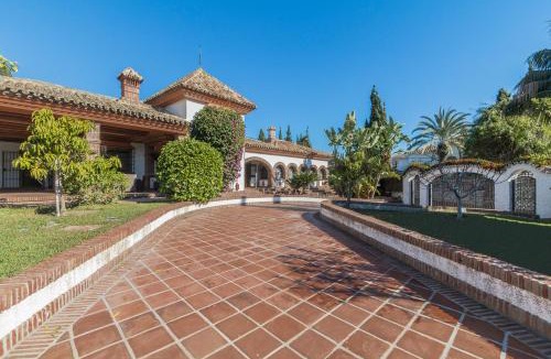 Urbanizacion Costabella Villa | Authentic Andalucia